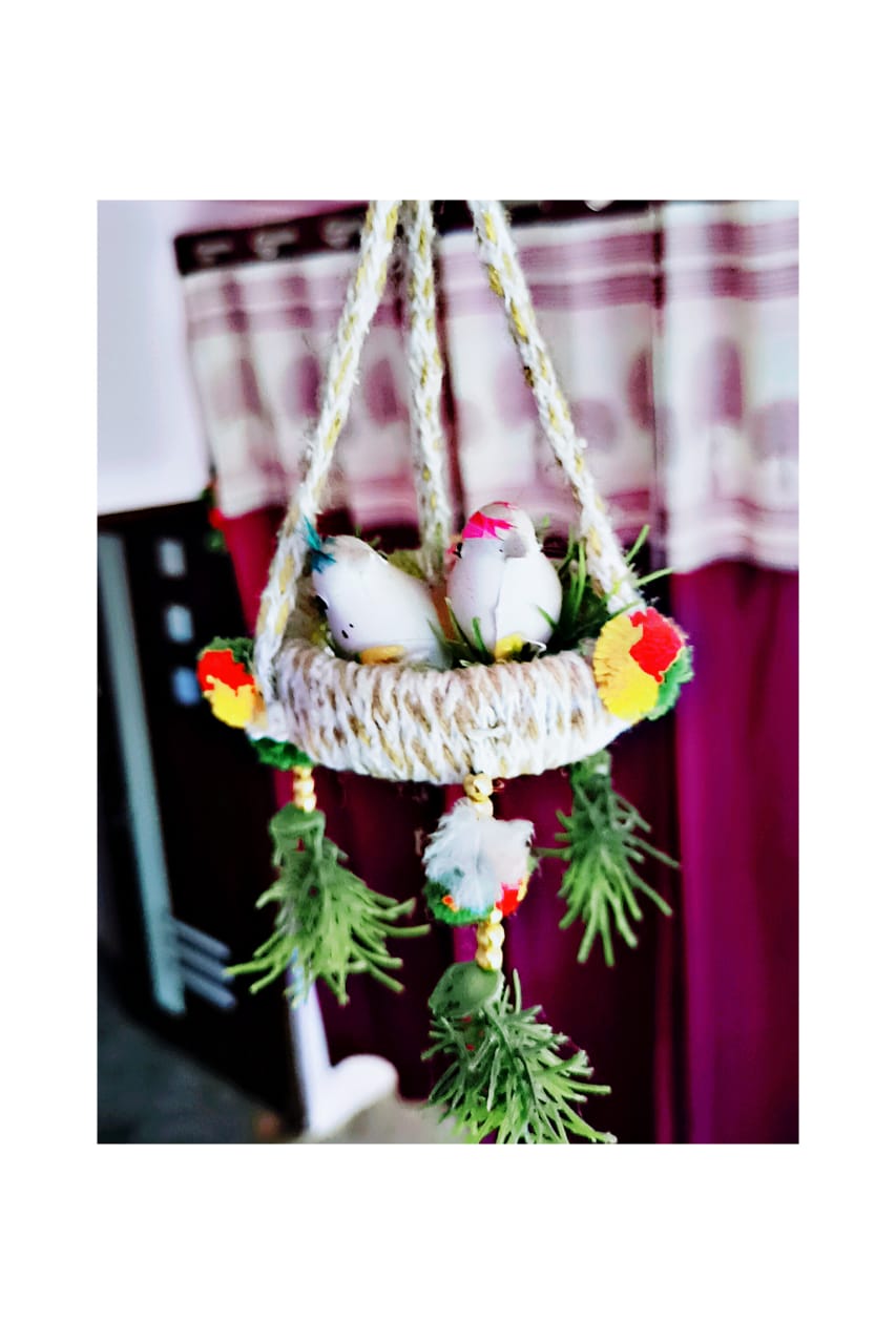 CHIRPING CHARM - HANGING BIRDS BASKET