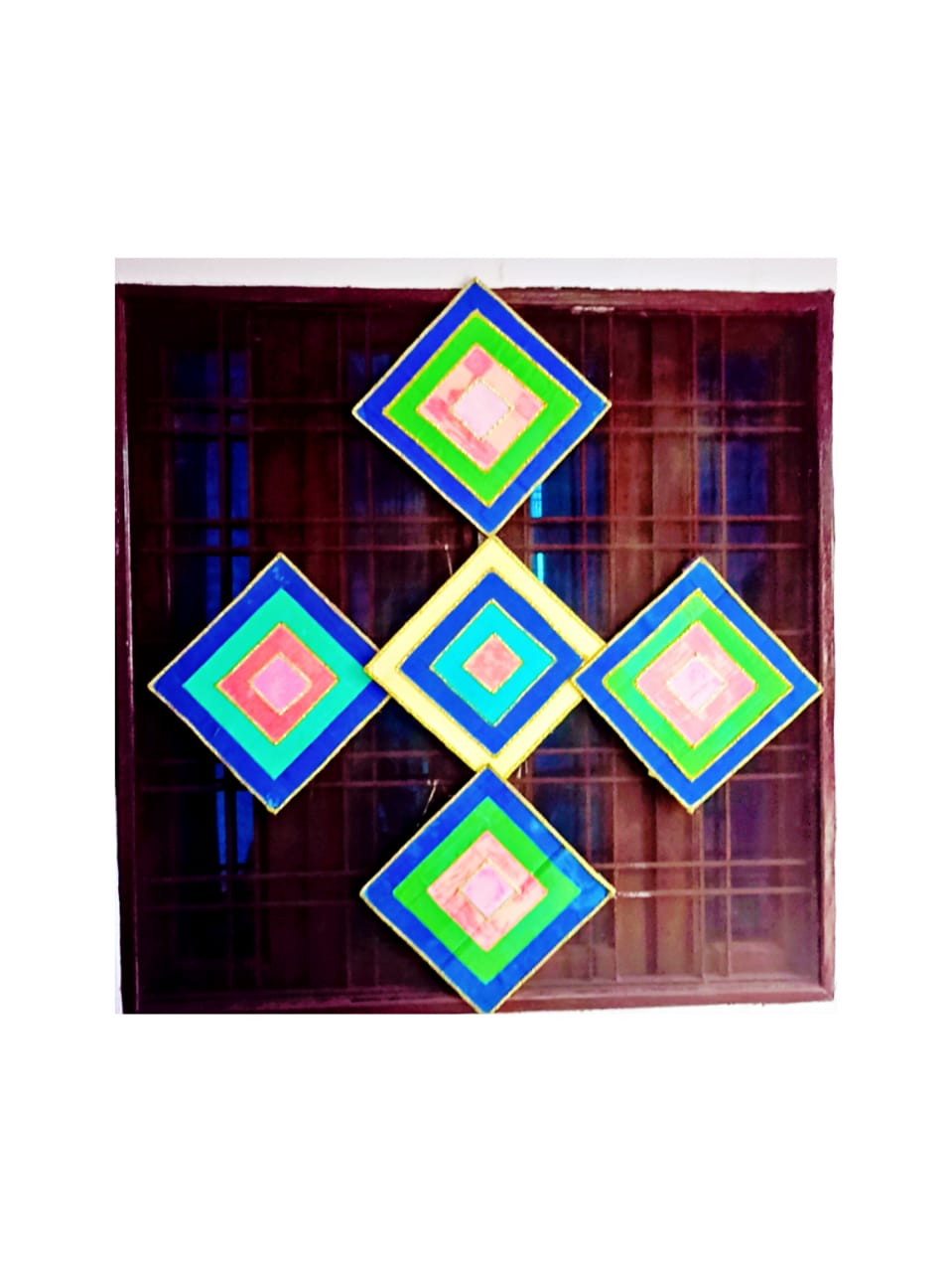 KITE'S WALL HANGING
